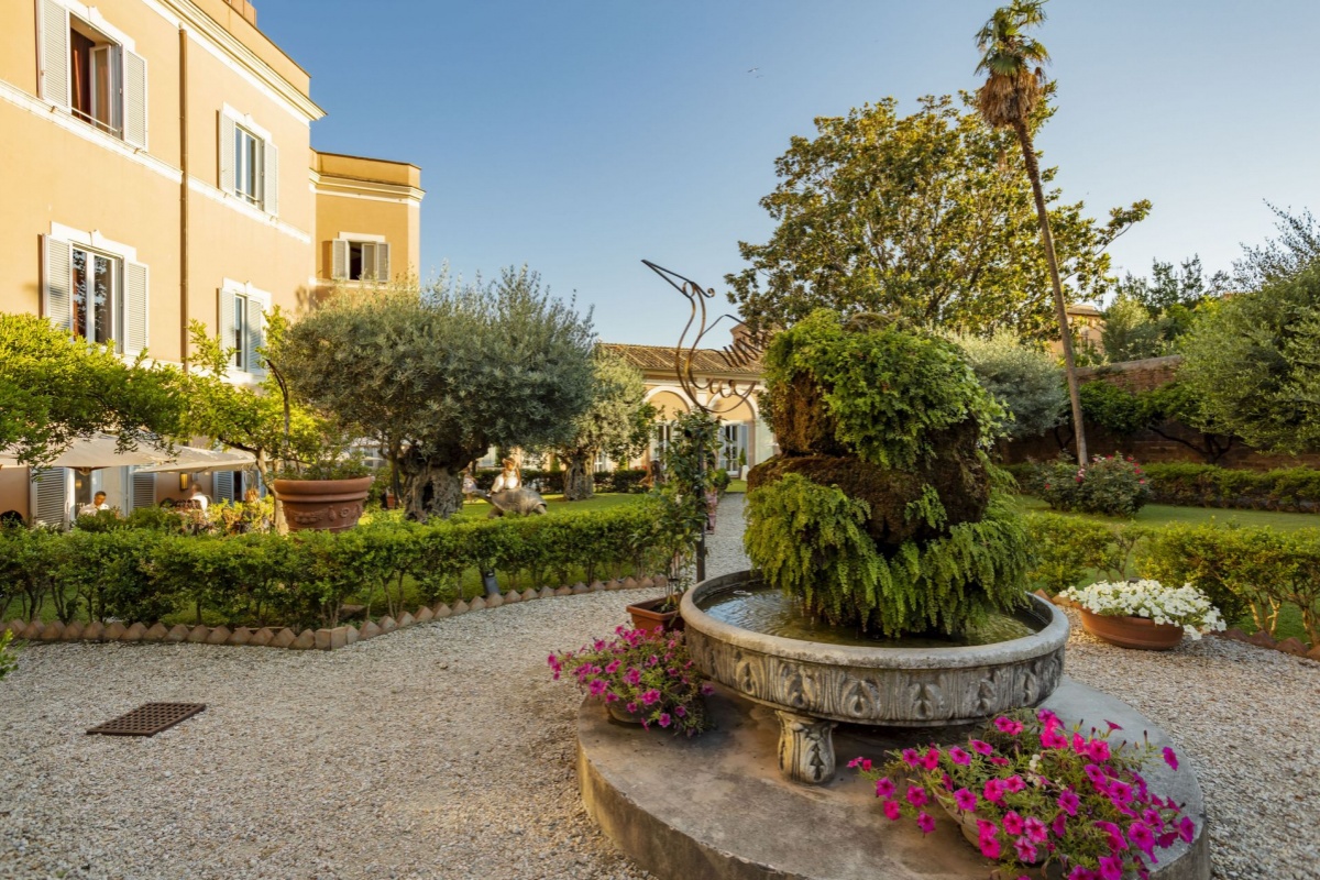 Kolbe Hotel Rome - The quiet hotel garden with its citrus and olive trees.