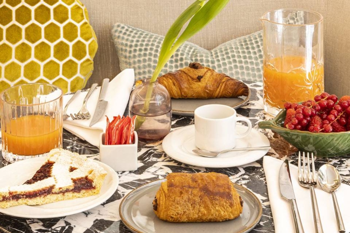 Nerva Boutique Hotel - Buffet breakfast with coffee, juice and pastries.
