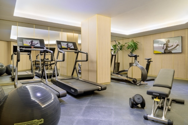 The One Barcelona - a room with exercise equipment